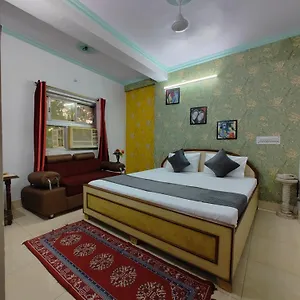 Hotel Swarajya Palace